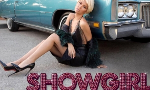 Ona je prava 'Showgirl' - Novi album i nova frizura
