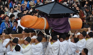 Festival čeličnog penisa - Japanski festival privlači sve više posjetitelja